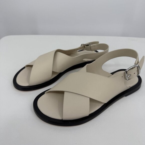 Everlane The City Crossover Sandals sz 5.5 Parchment Leather  Everlane The City Crossover Sandals sz 5.5 Parchment Leather Ankle Strap Buckle